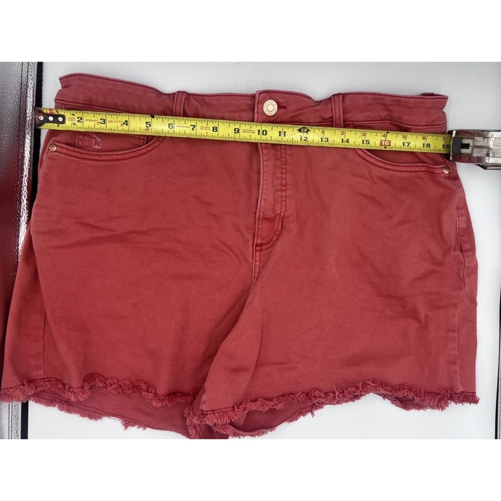 Lauren Conrad Shorts Women's Size 18